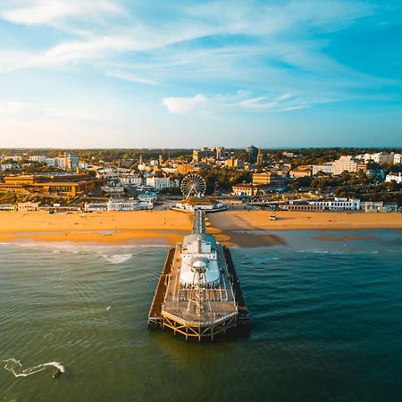 Stunning Beach Themed 2 Bed Apartment Bournemouth Bagian luar foto