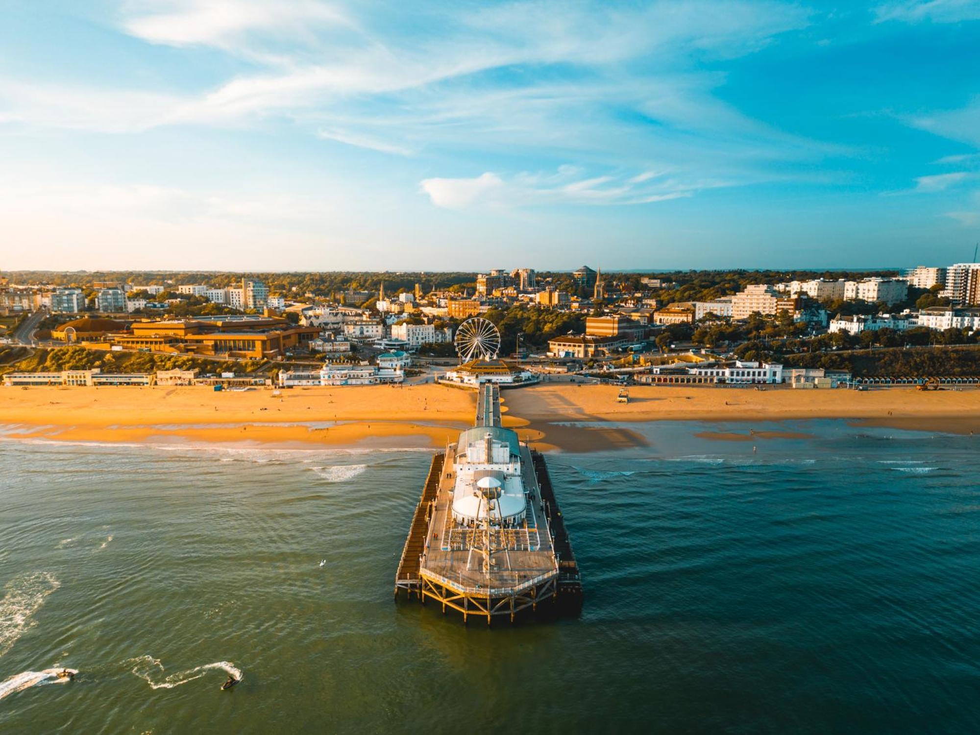 Stunning Beach Themed 2 Bed Apartment Bournemouth Bagian luar foto